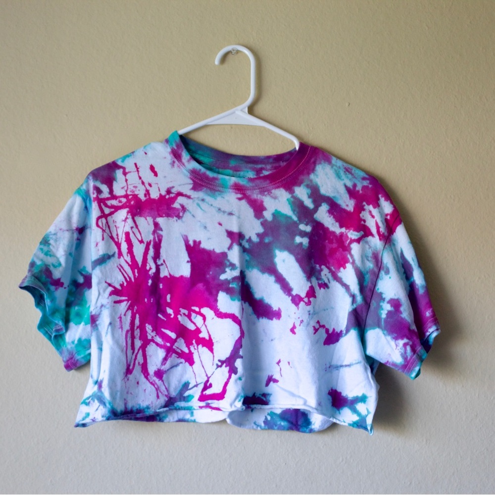 Cropped tie dye top
